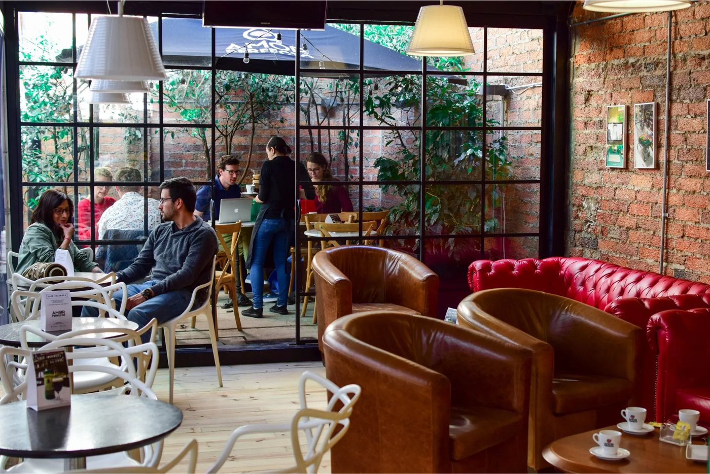 Cafés como lugares de encuentro y desarrollo cultural de las ciudades